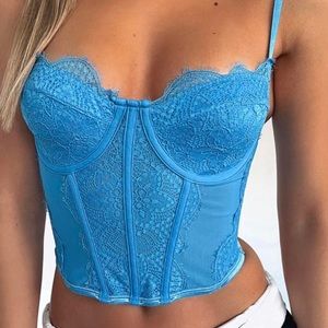 White fox Corset, Size: Medium, Light Blue